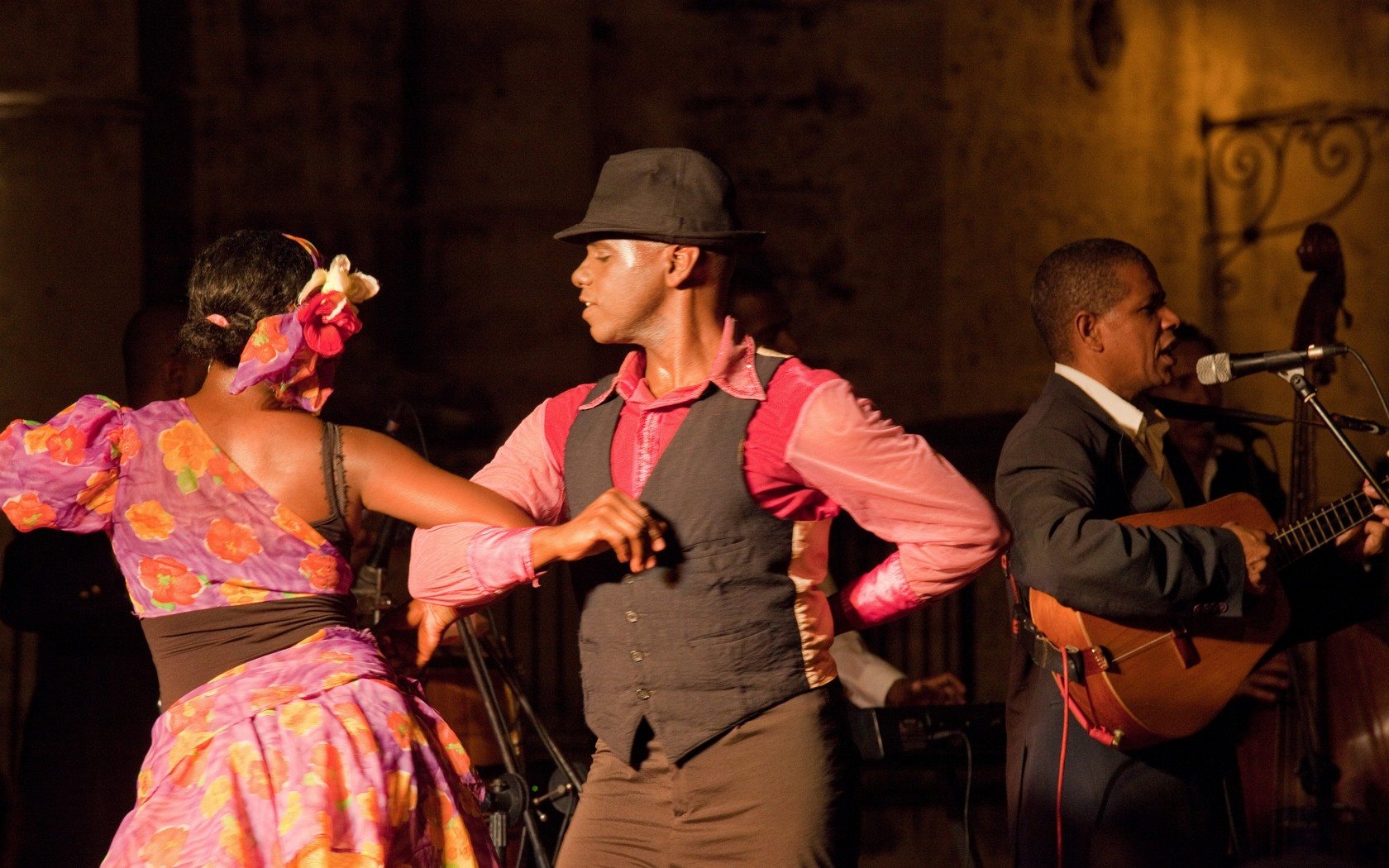 What Is Salsa Music and What Is Its Origin?